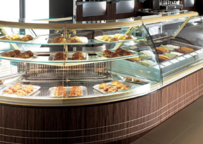 Tips for Selecting the Right Foodservice Display Case